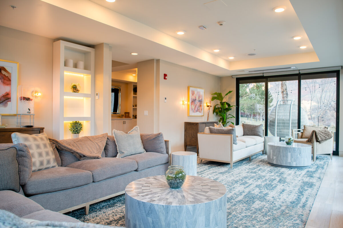 Five Petals Hilton 1