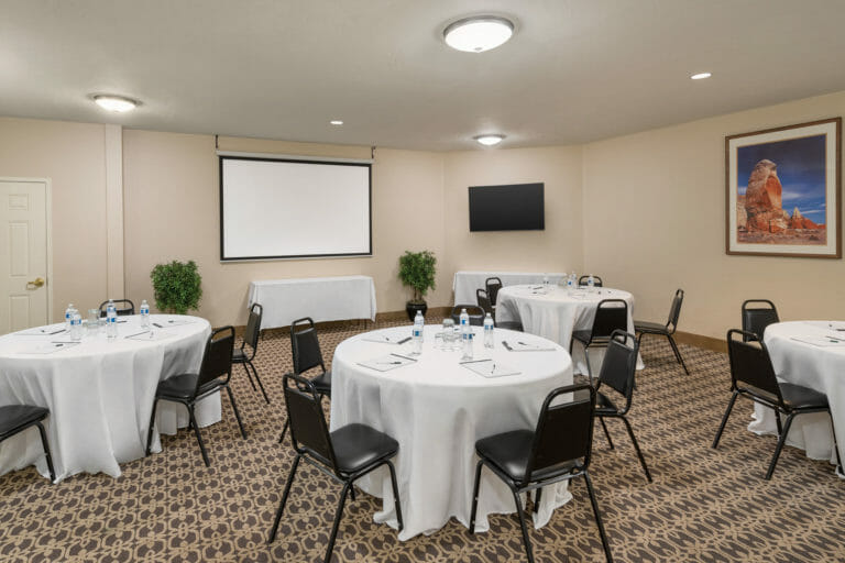 La Quinta Inn & Suites